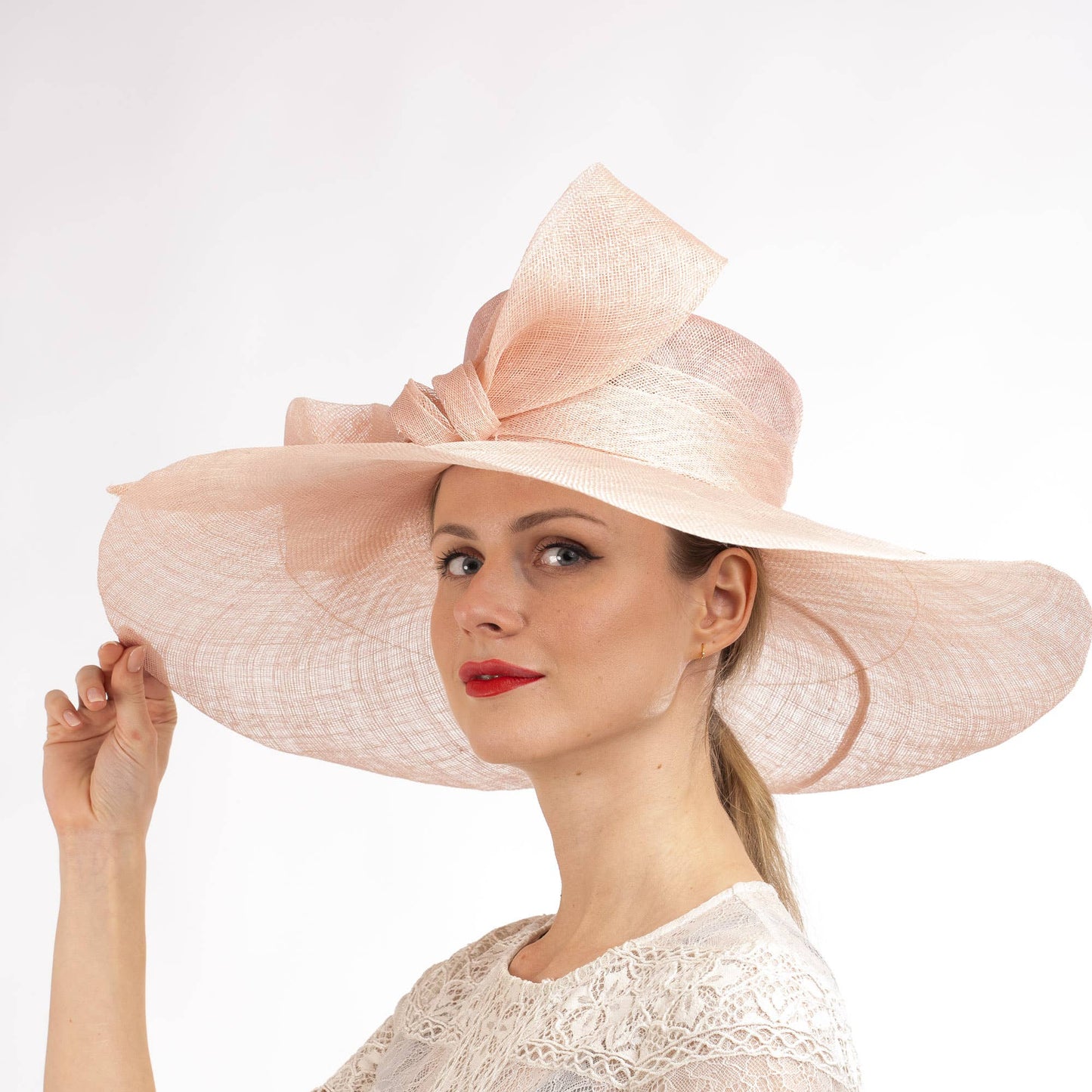 5716C | Comb Fascinator Cocktail