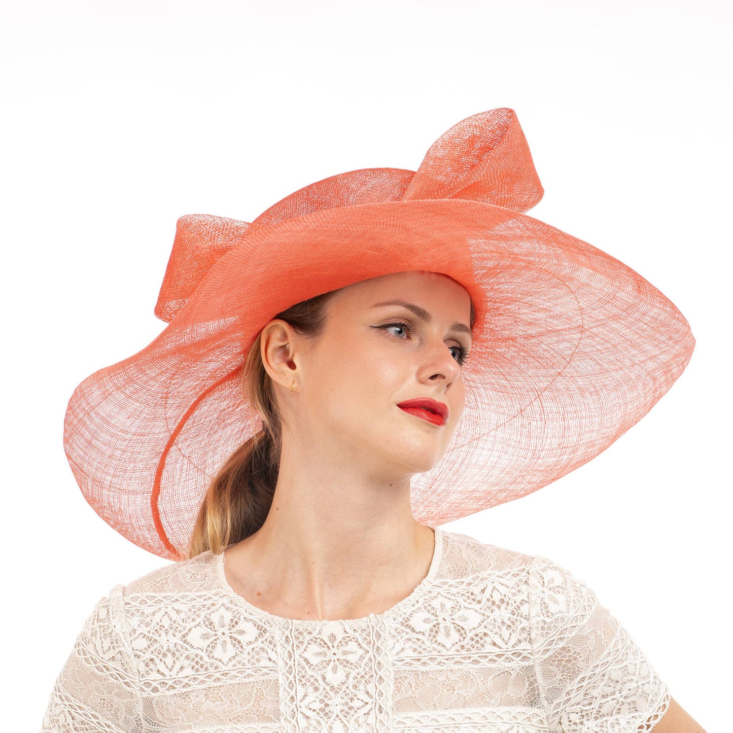 5716C | Comb Fascinator Cocktail